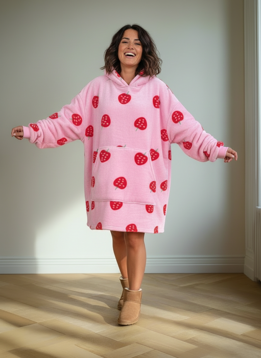 Strawberry Shortcake SNOODI OODI Oversized Hooded Blanket Jumpers