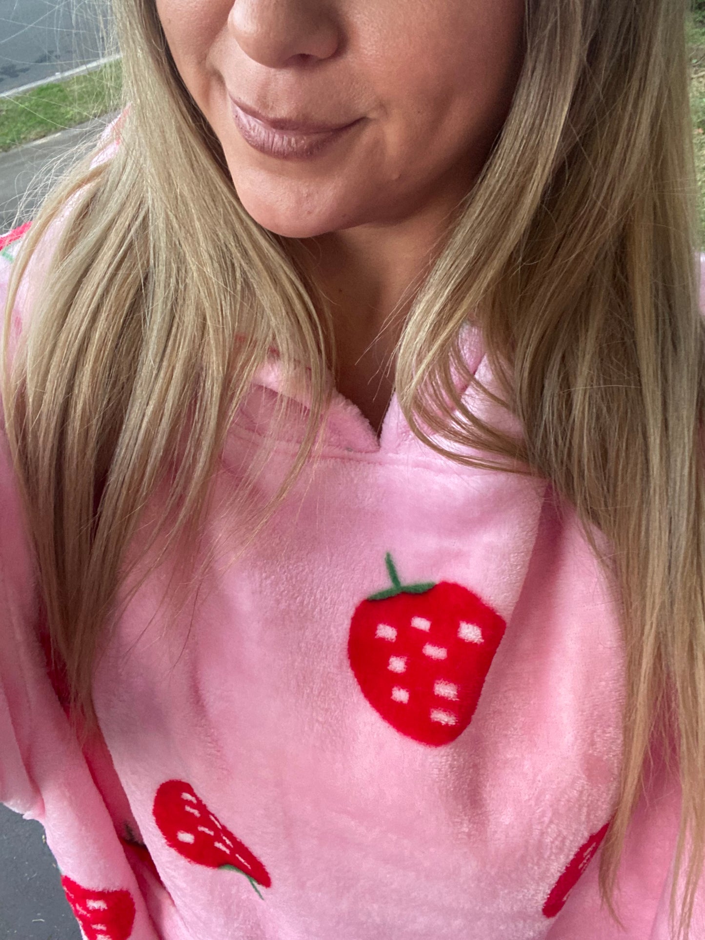 Strawberry Shortcake SNOODI OODI Oversized Hooded Blanket Jumpers