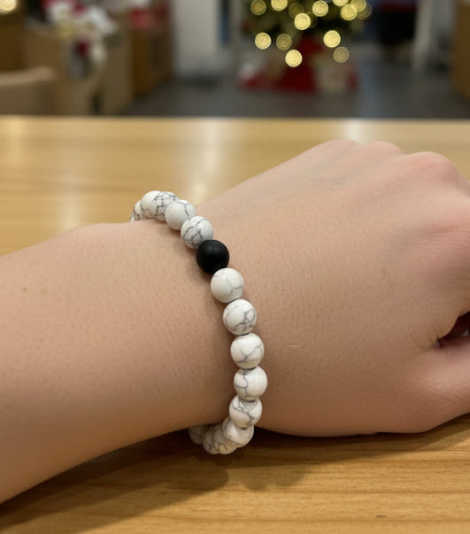 White Howlite Style Beaded Bracelet with Black Onyx accent Unisex
