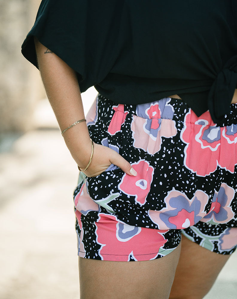 NELLY Floral Stretch Shorts