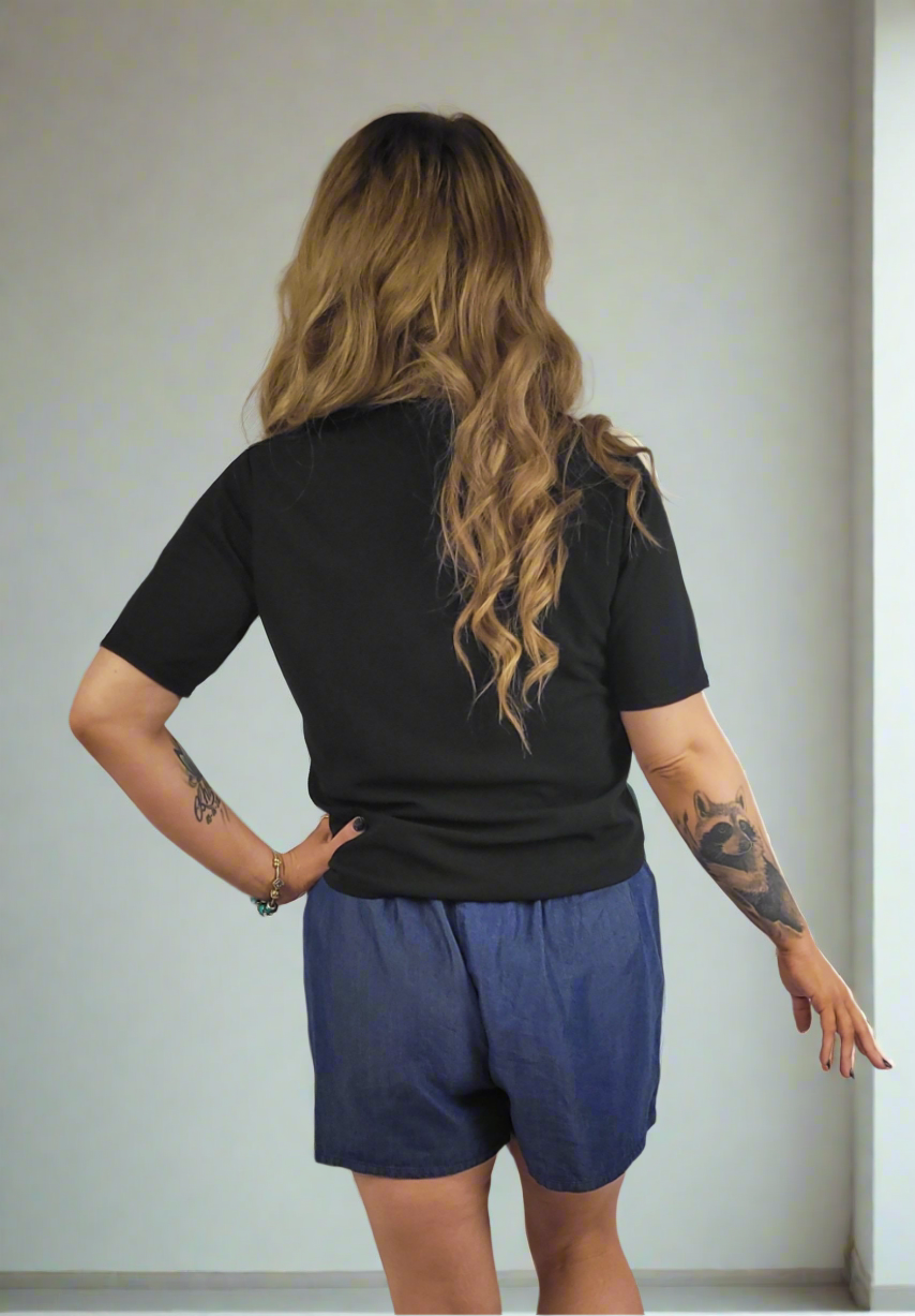 BROOKE Queen Logo handmade Cropped Tshirt