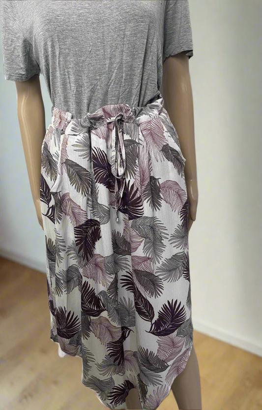 NOBLE purple floral Leaf Skirt