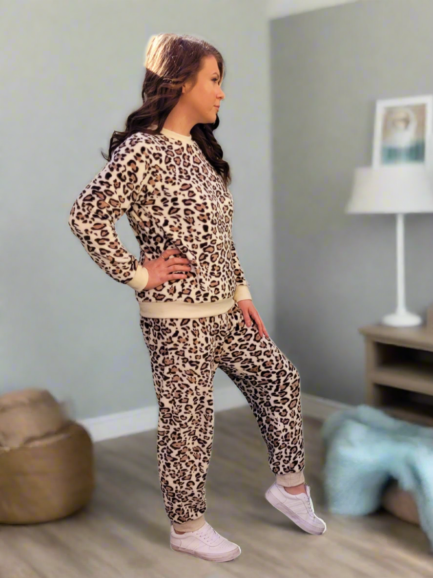 LACEY Mocha Leopard Cuffed fluff Lounge Wear Set