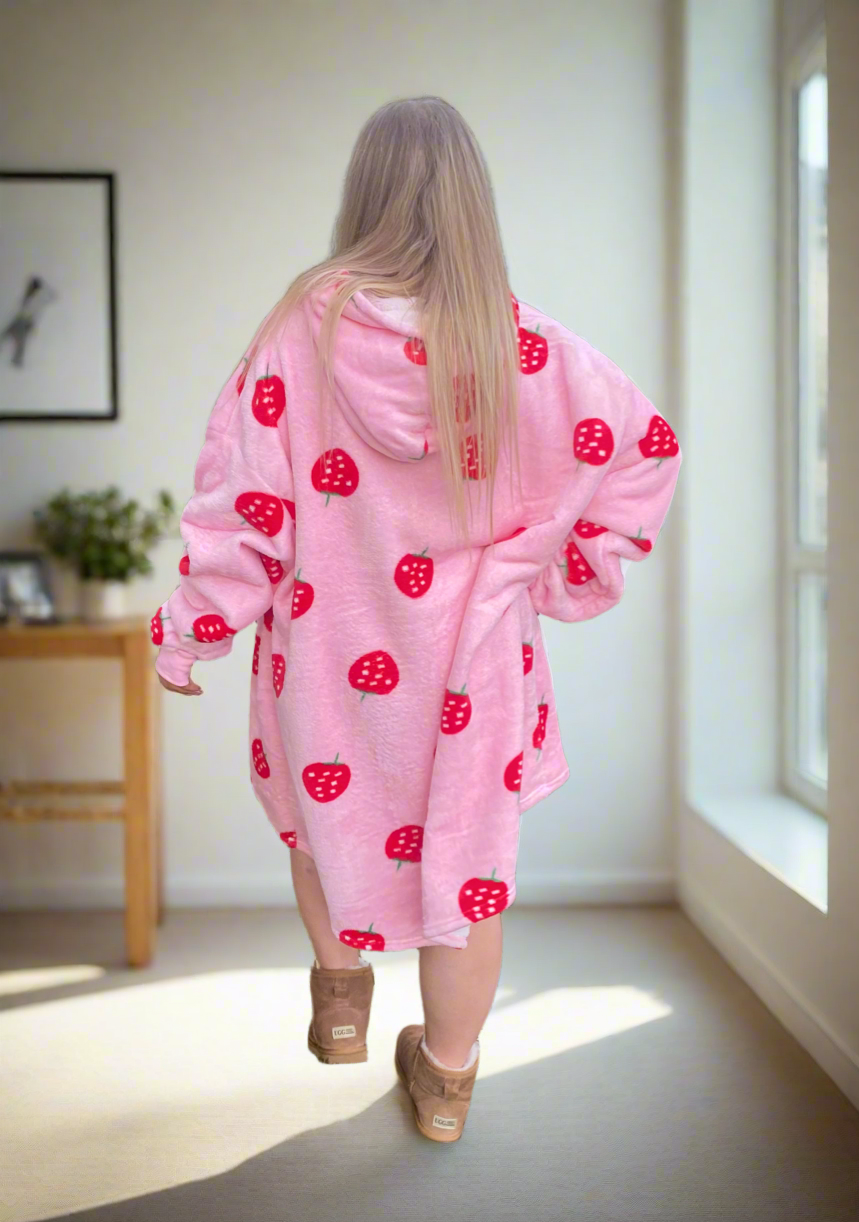 Strawberry Shortcake SNOODI OODI Oversized Hooded Blanket Jumpers