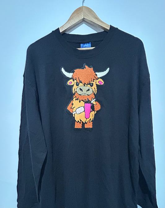 Highland cow with tumbler Handmade T-shirts