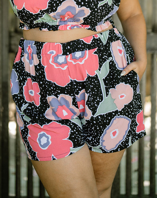 NELLY Floral Stretch Shorts