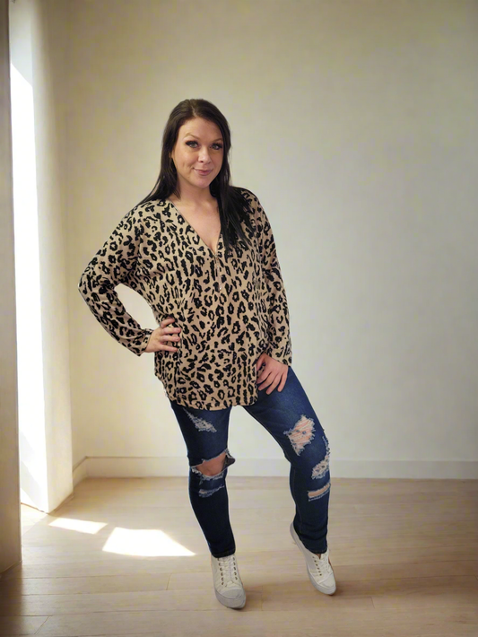 LEO Leopard Flowey Zip Long Sleeve Top