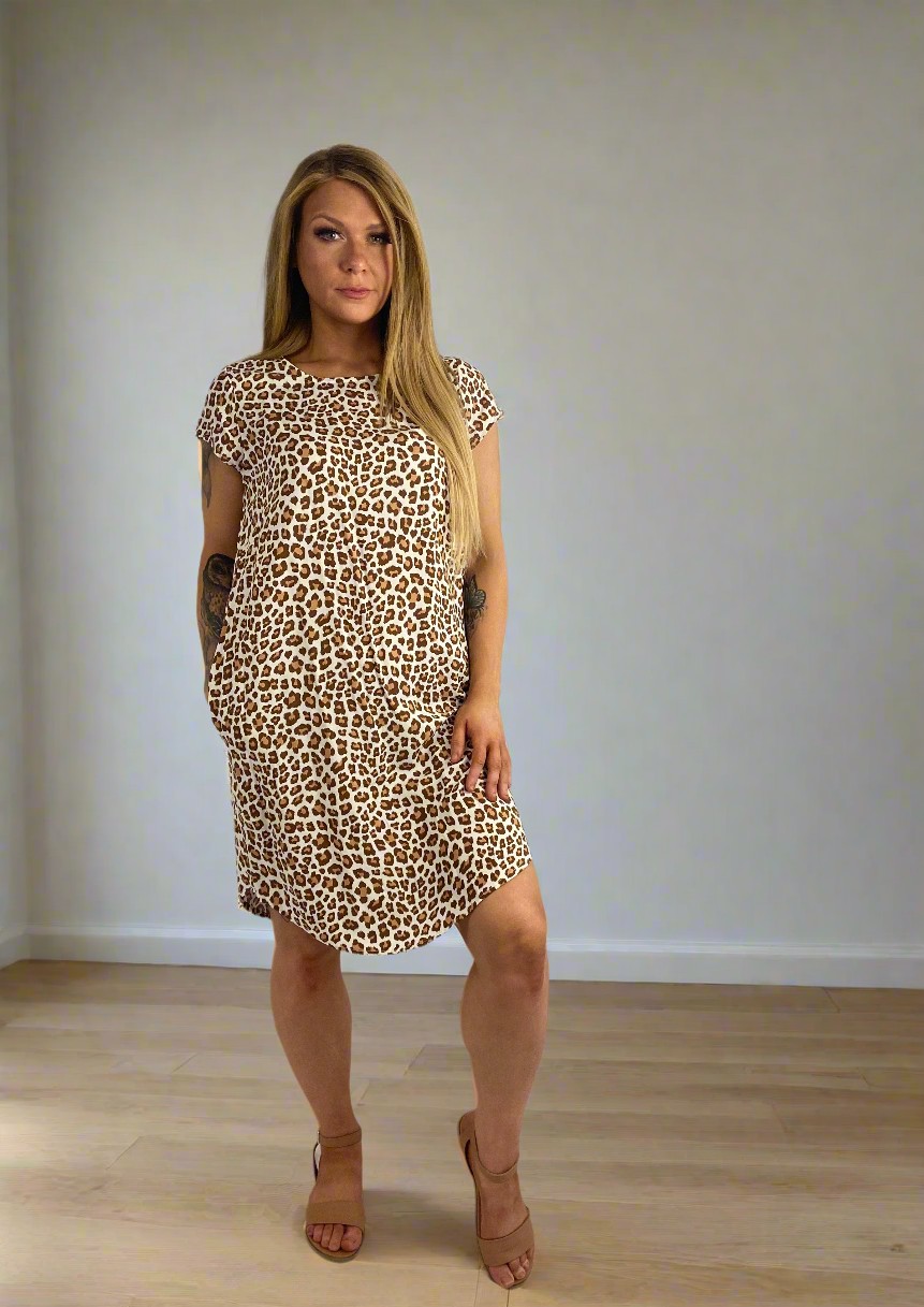 💙ALANI Caramel Leopard Midi Dress