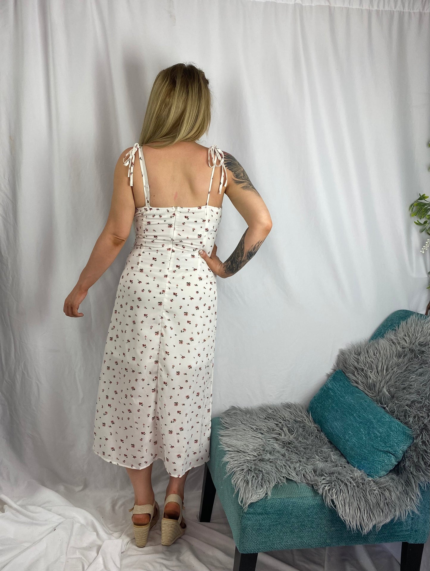 SHARNY White Floral long Dress Dresses Aambers Goodies xx 